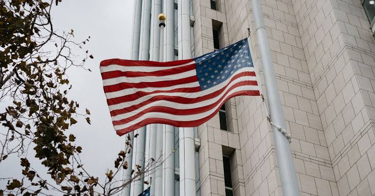 Ter parentes nos Estados Unidos atrapalha o visto americano?